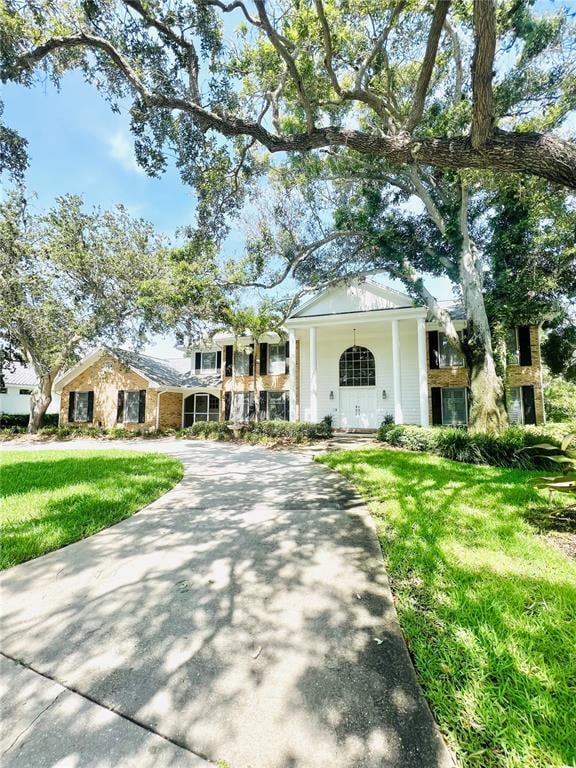 property at 7315 Hunt Club Ln