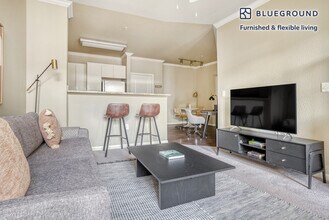 501 Murphy Ranch Rd in Milpitas, CA - Building Photo - Building Photo