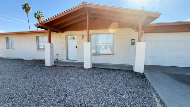 3855 W Purdue Ave in Phoenix, AZ - Building Photo - Building Photo