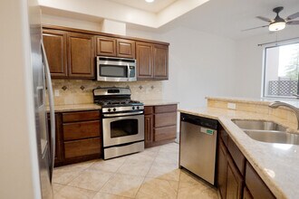 1483 Vista Montana Rd in Sedona, AZ - Building Photo - Building Photo