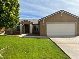 241 Rosarito Dr in Imperial, CA - Building Photo