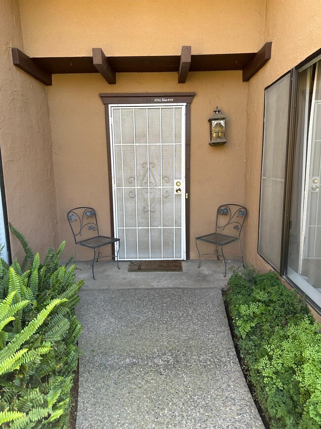 4745 N San Pablo Ave in Fresno, CA - Foto de edificio - Building Photo