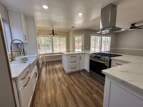 1643 Derby Ct in Palmdale, CA - Building Photo - Building Photo