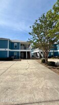 9117 Laird St in Panama City, FL - Building Photo