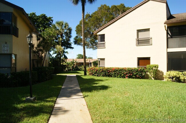 property at 3781 Cocoplum Cir
