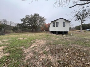 121 Remuda Dr in Liberty Hill, TX - Building Photo - Building Photo