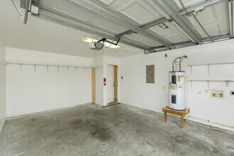 430 Knickerbocker St, Unit 22 in Corpus Christi, TX - Building Photo - Building Photo