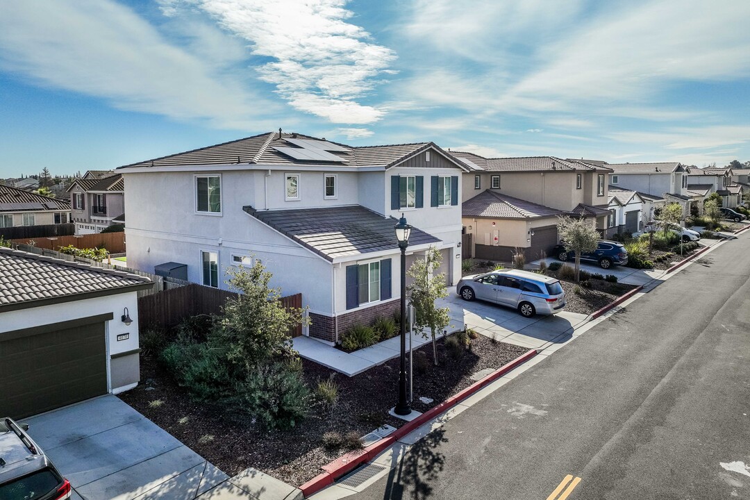 The Vines at Oakley in Oakley, CA - Building Photo