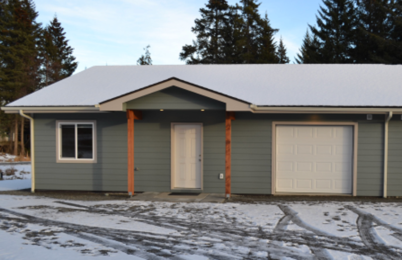 3884 Wright St-Unit -A in Homer, AK - Building Photo