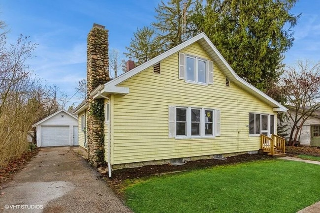 property at 309 S Bluff St