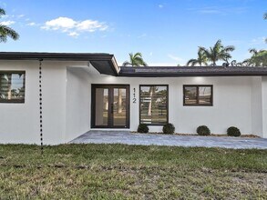 112 Bayshore Dr in Cape Coral, FL - Building Photo - Building Photo