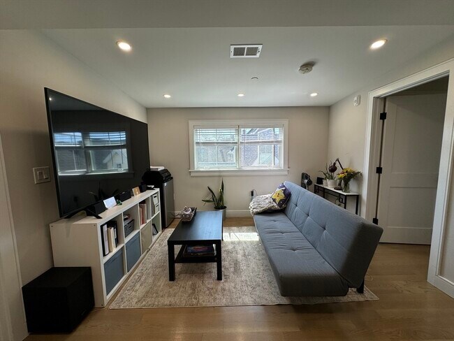 12 Reedsdale St in Boston, MA - Building Photo - Building Photo