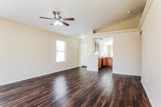 12734 W Via Camille in El Mirage, AZ - Foto de edificio - Building Photo