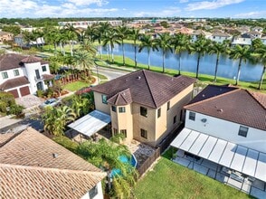 10420 SW 229th Ln in Miami, FL - Building Photo - Building Photo