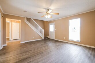 11010 Highridge Ct in Hampton, GA - Foto de edificio - Building Photo