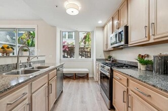 217 Roosevelt Terrace in Santa Cruz, CA - Building Photo - Building Photo