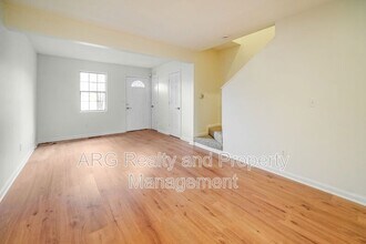7042 Oakhill Cir in Austell, GA - Building Photo - Building Photo