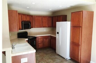 2520 Roman Dr in Sparks, NV - Building Photo - Building Photo