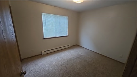 840 Terry Ave in Hiawatha, IA - Building Photo - Building Photo