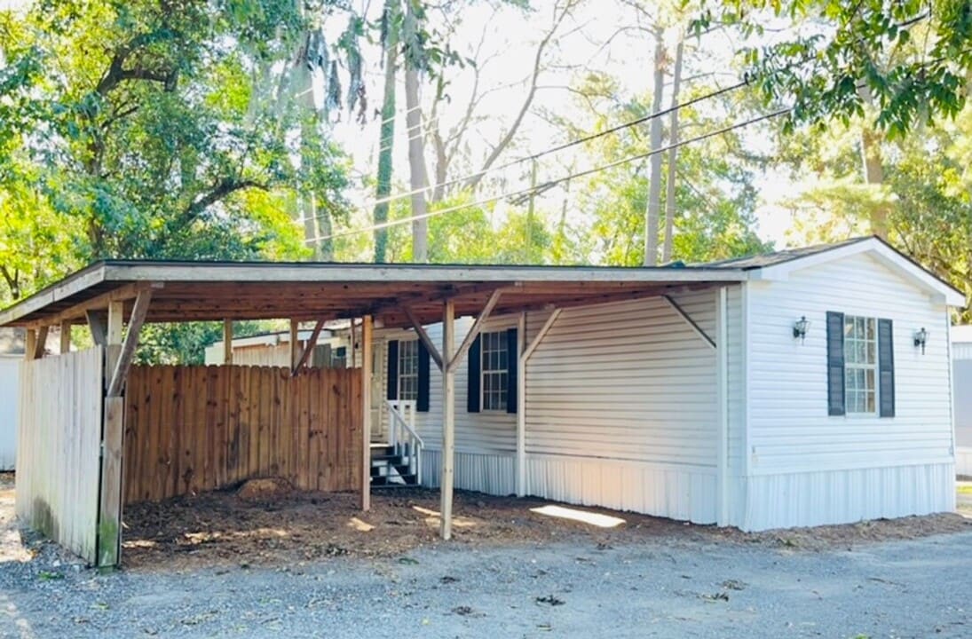 6803 Waters Ave in Savannah, GA - Building Photo