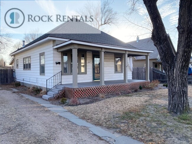 property at 617 W 13th Ave