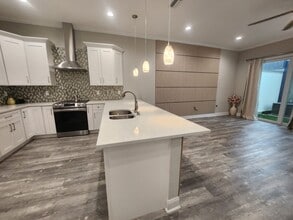 4114 N Nebraska Ave in Tampa, FL - Foto de edificio - Building Photo