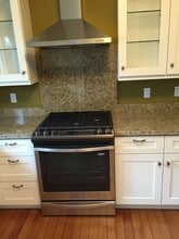 450 Clifton St, Unit 450 in Oakland, CA - Foto de edificio - Building Photo