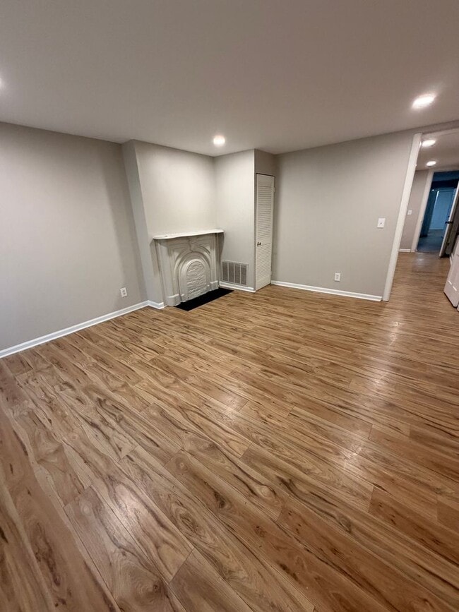 2221 W Madison St in Louisville, KY - Building Photo - Building Photo