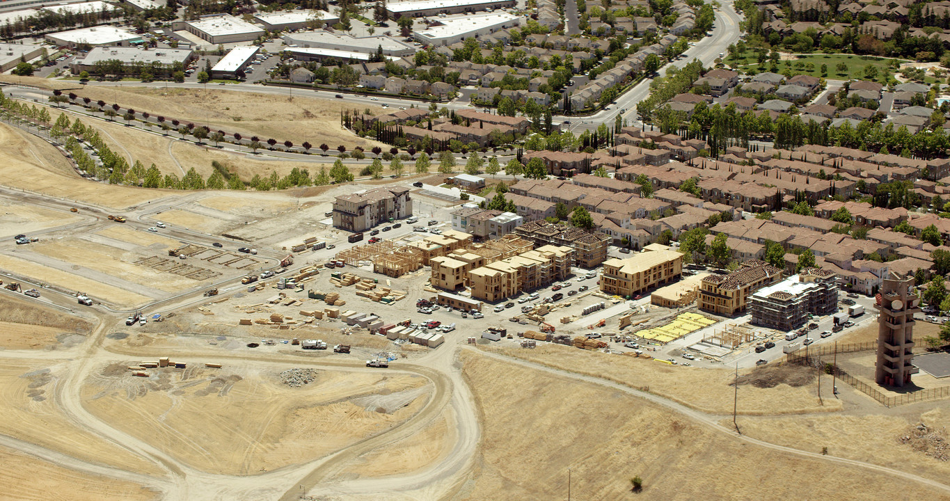 Latitude at Communications Hill in San Jose, CA - Building Photo