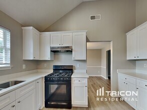 4445 Millenium View Ct SW in Snellville, GA - Building Photo - Building Photo
