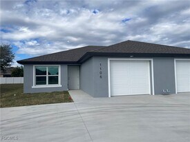 1106 Andalusia Blvd in Cape Coral, FL - Building Photo