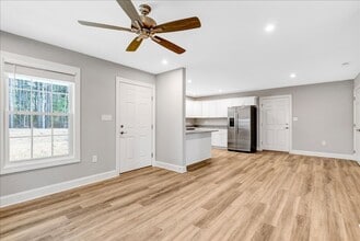 46 W 3rd Ave in Alberta, VA - Building Photo - Building Photo