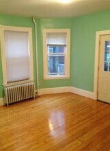 59 Pontiac St in Boston, MA - Foto de edificio - Building Photo