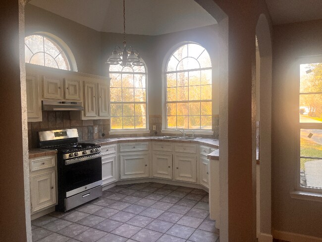 514 N 5th St in Conroe, TX - Foto de edificio - Building Photo