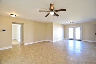 1849 Cinclair Loop in La Place, LA - Building Photo - Building Photo