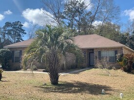 9528 Kolo Way in Diamondhead, MS - Building Photo