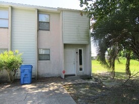 5408 Manzonita Dr in Panama City, FL - Building Photo
