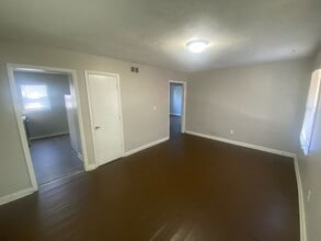 3303 E 30th St in Indianapolis, IN - Foto de edificio - Building Photo