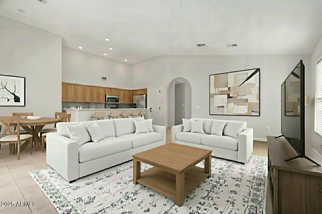 208 E Devon Dr in Gilbert, AZ - Building Photo