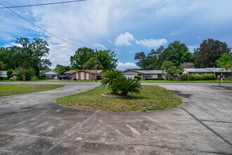 318 Pelham Rd in Fort Walton Beach, FL - Building Photo - Building Photo