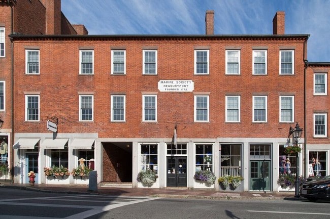 10 State St, Unit 310