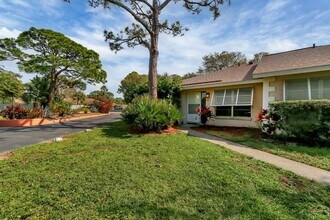 601 N Jefferson Ave, Unit 601 in Sarasota, FL - Foto de edificio - Building Photo
