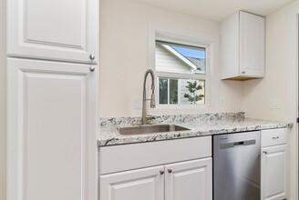 7620 64th Dr NE in Marysville, WA - Foto de edificio - Building Photo