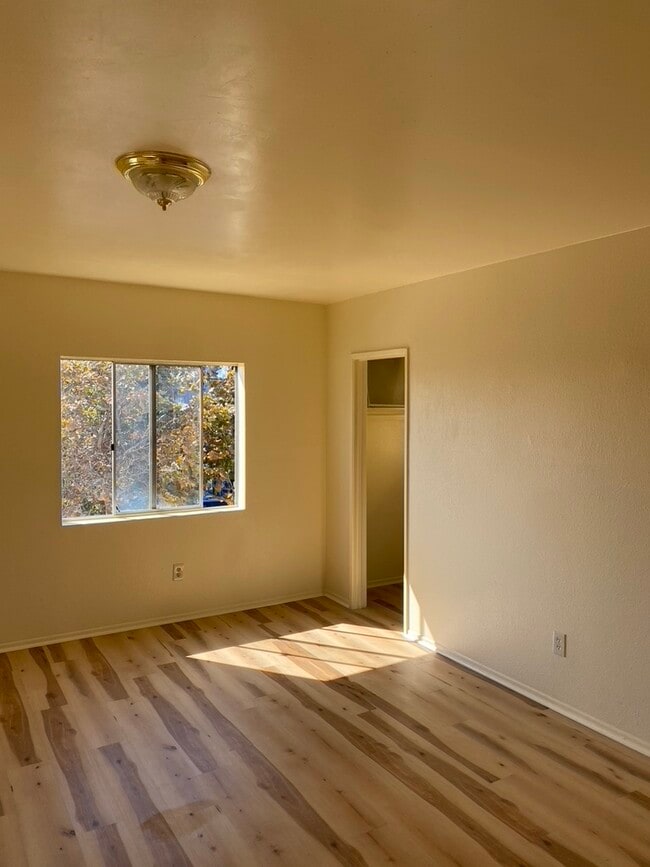3050 National Ave, Unit 3050- Upper apartment