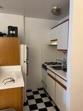 358 E 51st St in New York, NY - Building Photo - Building Photo
