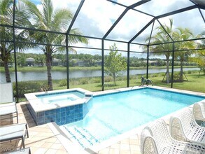 11536 Jacaranda Dr in Naples, FL - Building Photo - Building Photo