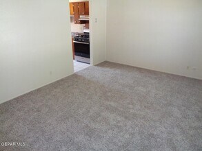 4928 Crenshaw Dr in El Paso, TX - Building Photo - Building Photo