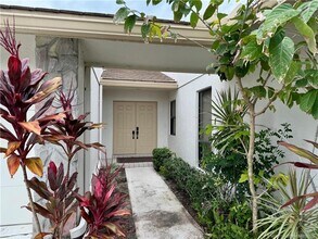 2561 SW Egret Pond Cir in Palm City, FL - Building Photo - Building Photo