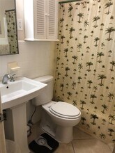 1637 Fletcher St-Unit -A in Hollywood, FL - Foto de edificio - Building Photo