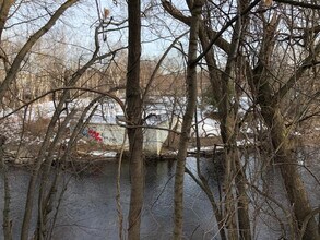65 Log St in Manchester, NH - Foto de edificio - Building Photo